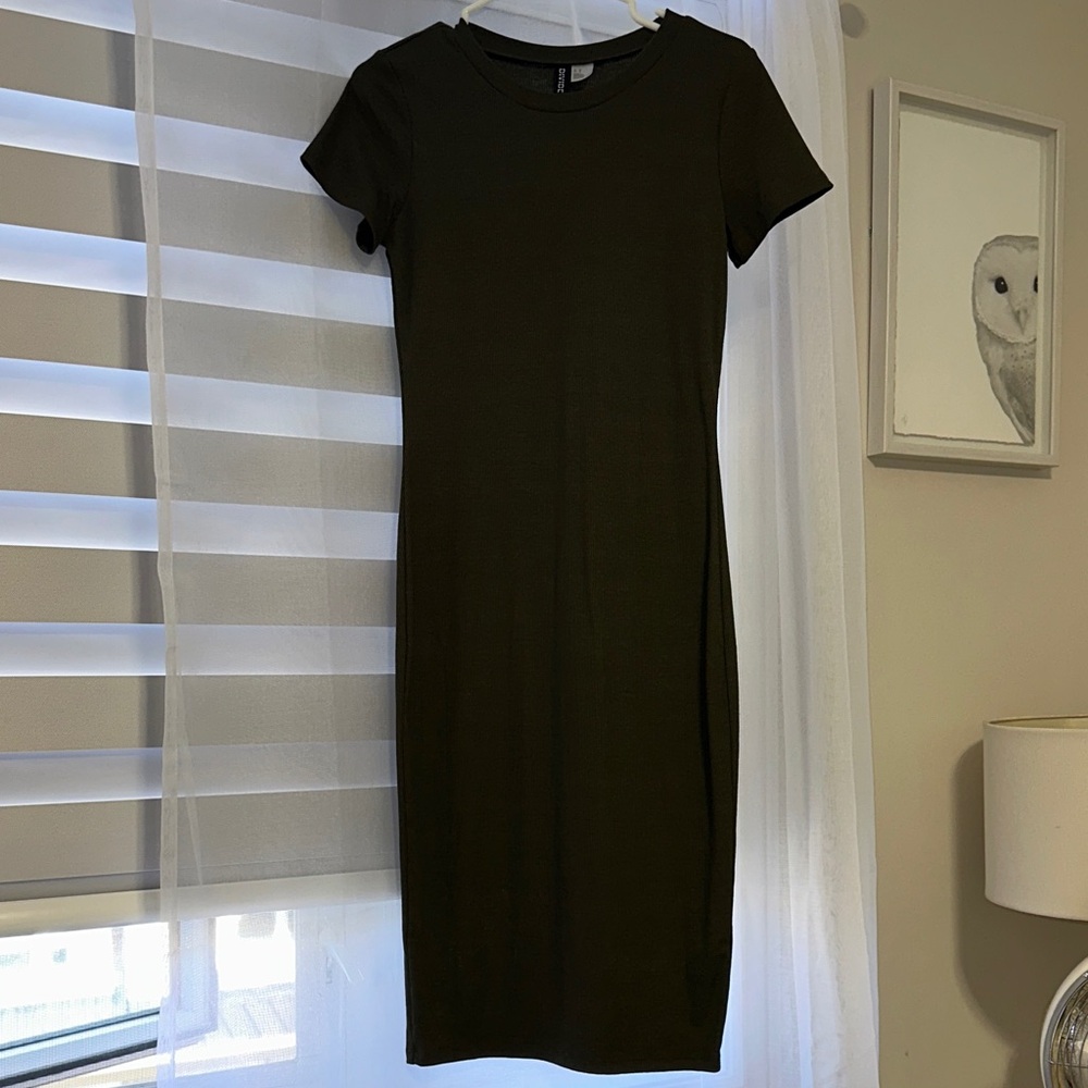 Divided Green Short-Sleeve Midi Bodycon Dress